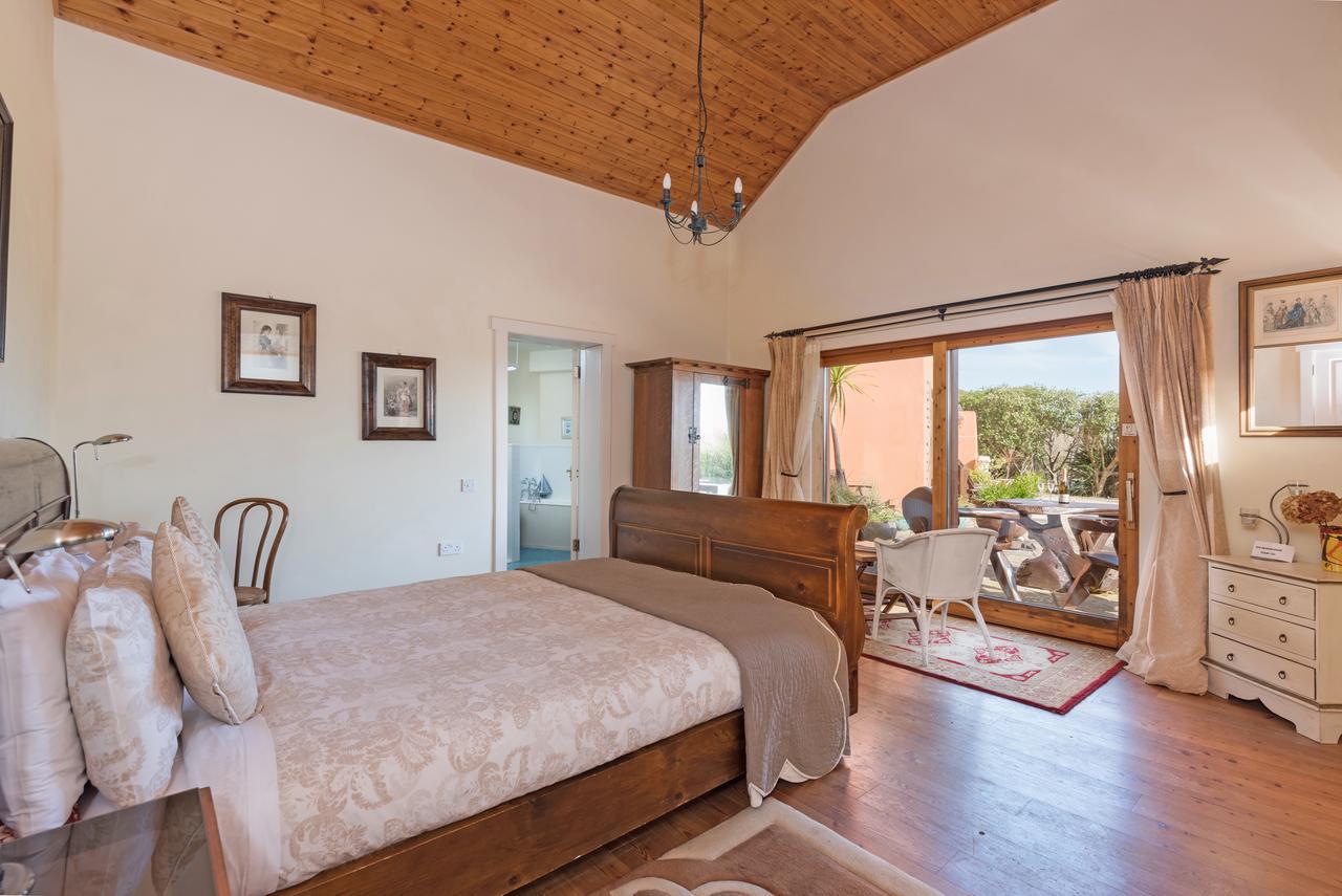 ホテルDolphin Beach House クリフデン エクステリア 写真